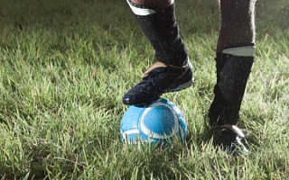 Ochraniacze piłkarskie: Dlaczego powinny być częścią Twojej kolekcji odzieży sportowej