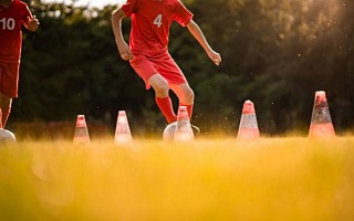 Trening piłkarski: Co warto wiedzieć zanim zaczniesz